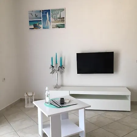 Gavran Apartment *