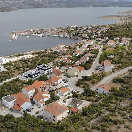 Gavran Apartment