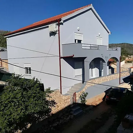 Gavran Apartment